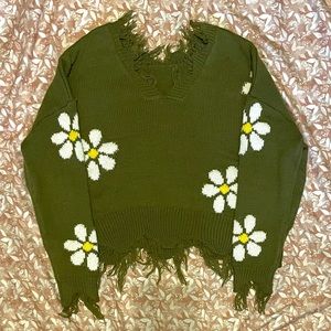 cropped dark green daisy floral pattern distressed sweater (L)